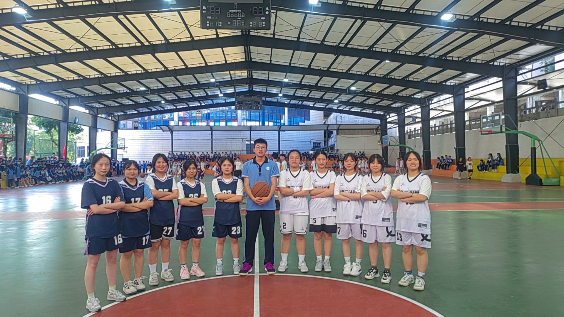 <b>铜仁市民族中学4+2特色教育暨第十三届“教学杯”篮球赛</b>